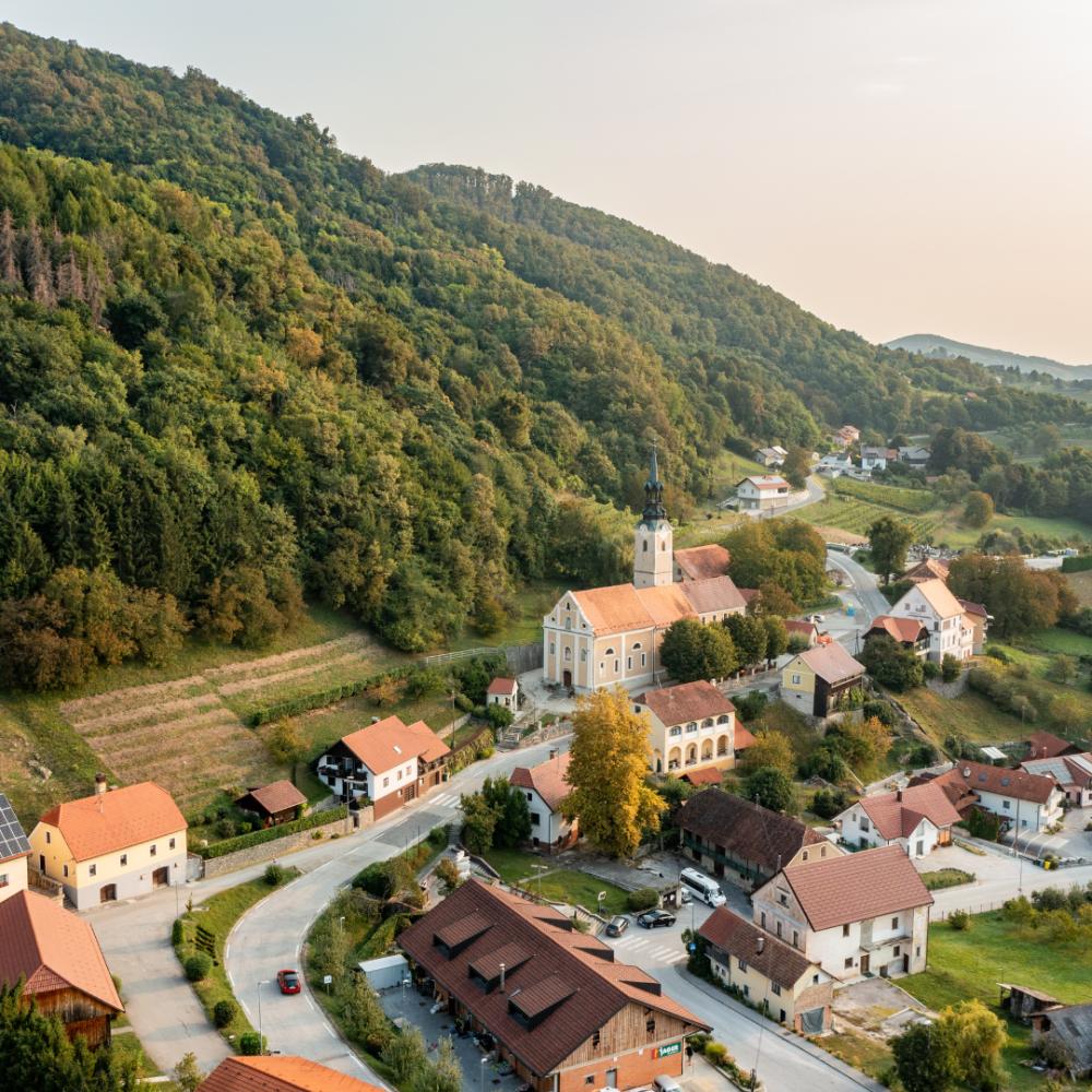 POSAVSKI FESTIVAL POHODNIŠTVA 2025 POHOD PO POTI SUVERENOSTI