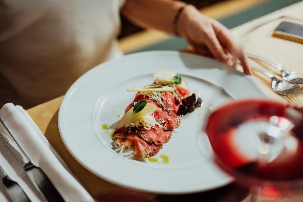 VALENTINOVA VEČERJA - LJUBEZEN GRE SKOZI ŽELODEC 