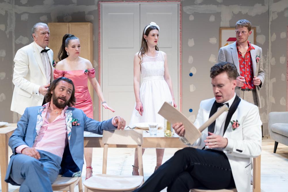 MALOMEŠČANSKA SVATBA / SATIRA, KOMIČNA ENODEJANKA