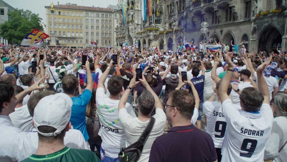 KDOR NE SKAČE / FILMSKI DOGODEK