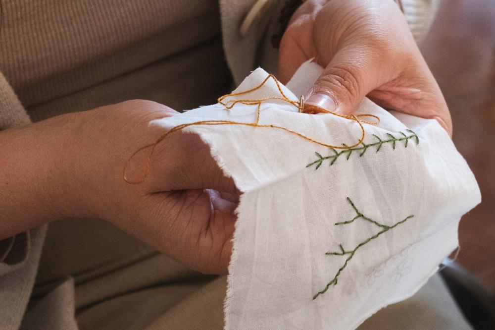 NA OBISKU PRI JOSIPINI HOČEVAR / DELAVNICA