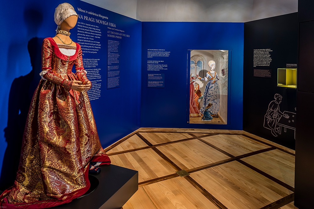 MEDNARODNI DAN DRUŽIN: DRUŽINE, NEENAKOSTI IN DOBROBIT OTROK / DAN ODPRTIH VRAT