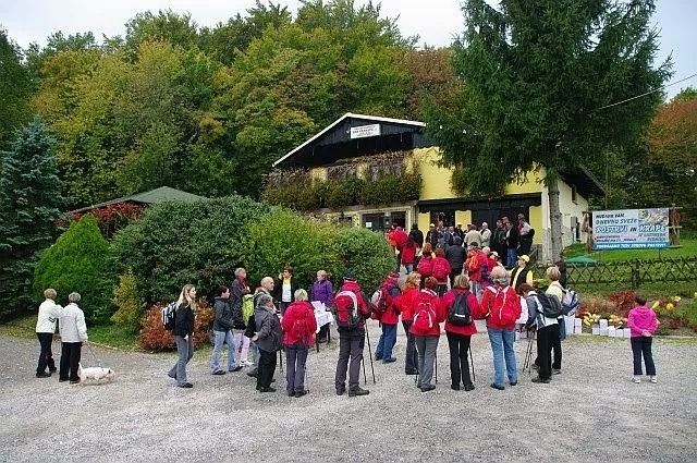 POSAVSKI FESTIVAL POHODNIŠTVA POT VINA IN SONCA