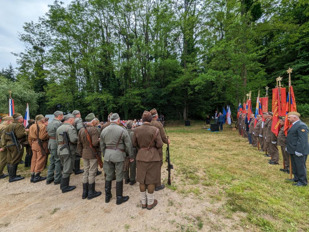 POSTOJ, KDOR MIMO GREŠ - SLOVESNOST OB SPOMINSKEM DNEVU OBČINE KOSTANJEVICA NA KRKI